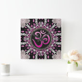 OM Meditation Yoga Pink Diamond Mandala Wall Clock Quadratische Wanduhr (Zuhause)
