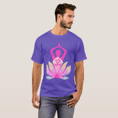 OM Namaste Spirituelle Lotus Blume Yoga auf Lila T-Shirt (Vorne ganz)
