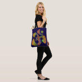 OM Ornamente + Ihr Backgr. Ideen Tasche (Am Model)