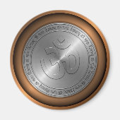 Om Sign Embossed auf Metallic Coin Magnet (Vorne)