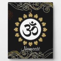 Om Symbol Mantra Meditation Schwarz und Gold