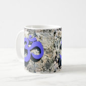 Om-Symbol-Tasse Kaffeetasse (Vorderseite Links)