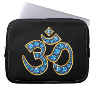 Om Symbol with "Aquamarine" Stones Laptopschutzhülle
