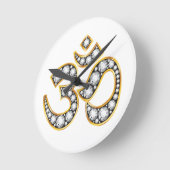 Om Symbol with "Diamond" Stones Runde Wanduhr (Winkel)