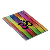 OM unterzeichnen auf Mehrfarbenholz Notizblock (Rechte Seite)