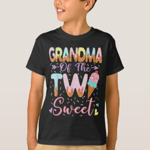 Oma der beiden süßen Mädchen zum 2. Geburtstag Eis T-Shirt