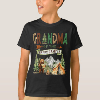 Oma des glücklichen Camper-Kindes zum ersten Gebur T-Shirt