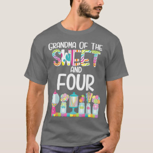 Oma des Süßen und vier Candy Birthday Lolli T-Shirt