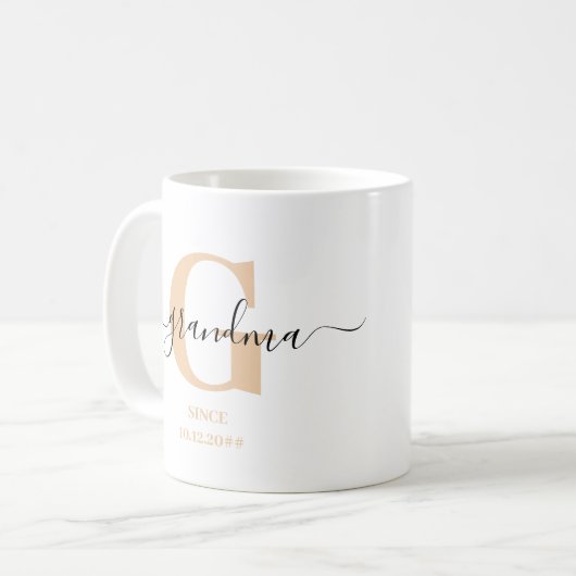 Oma Elegant Script Monogram Kaffeetasse (Vorderseite Links)