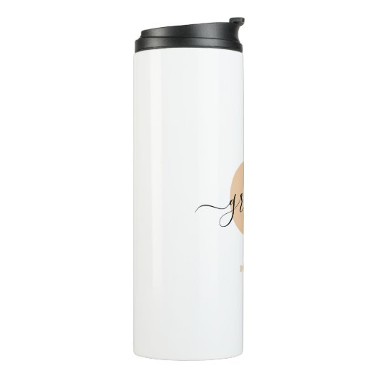 Oma Elegant Script Monogram Thermosbecher (Nach links gedreht)