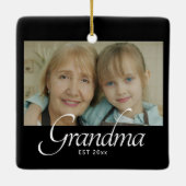 Oma Established Foto-Geschenk Keramikornament (Rückseite)