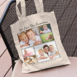 Oma Fotos Personalisiert Tragetasche<br><div class="desc">Oma Liebe dieses Foto Collage Tote Tasche. Man kann sich mit sechs Fotos von Enkeln,  Familienmitgliedern,  Haustieren usw. personalisieren und den Ausdruck "I Liebe You" oder "We Liebe You" anpassen,  und ob sie "Oma",  "Nana",  "Mama Mama" usw. heißt. Sie können auch die Namen des Enkelkindes oder Enkelkindes hinzufügen.</div>