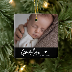 Oma hat modernes schwarzes Schriftfoto eingerichte Keramikornament