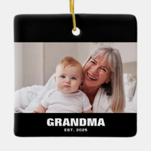 Oma hat Schwarz Weiß Fett Foto gegründet Keramikornament