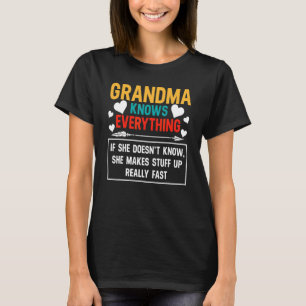 Oma kennt alles Muttertag T-Shirt