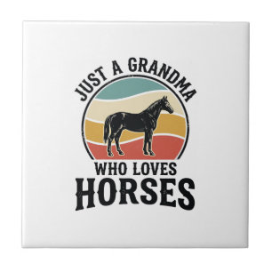 Oma liebt Pferde Vintage Gravur Shirt Design Fliese