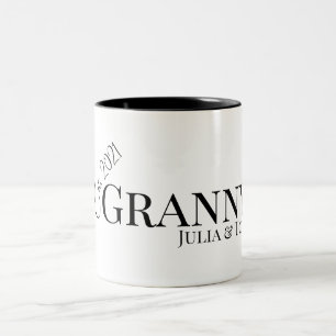 Oma oder Grammy etablierter Brauch Jahr Modern Zweifarbige Tasse
