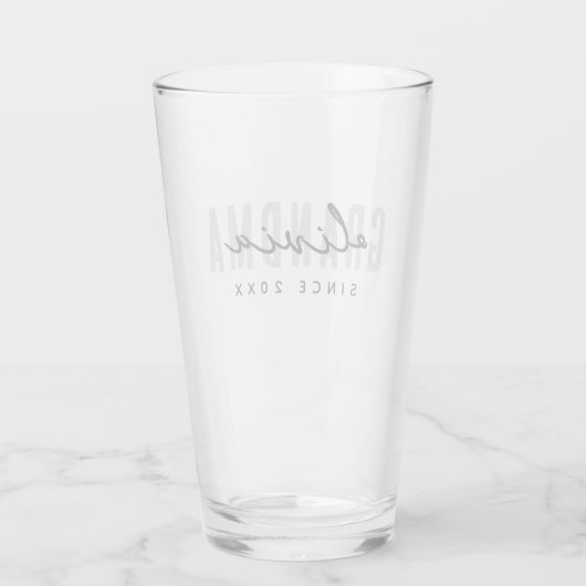 Oma seit 20XX Moderne einfache Preppy Glas (Rückseite)