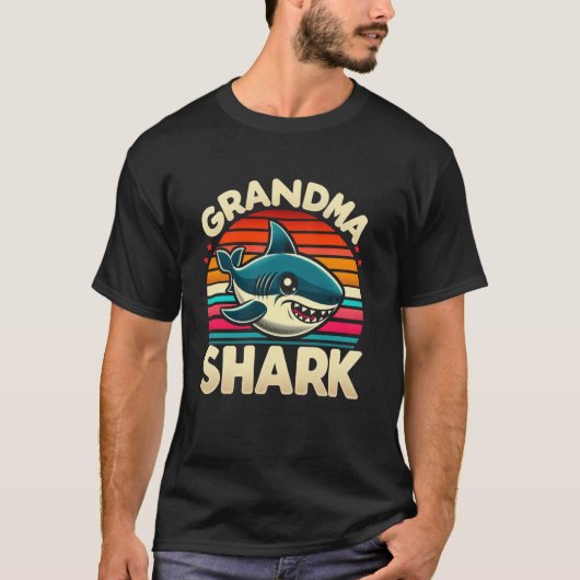 Oma Shark Funny Shark Matching Family for Wome T-Shirt (Vorderseite)