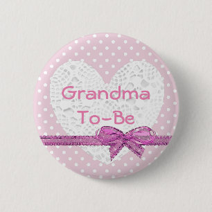 Oma, um eine Babydusche zu sein, rosa und weiß Button