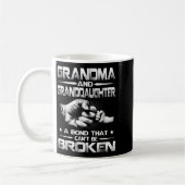 Oma und Oma eine Anleihe, die nicht Bro sein wird Kaffeetasse (Links)