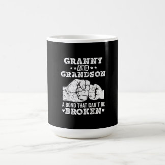 Oma und Oma eine Anleihe, die nicht zerbrochen wer Kaffeetasse