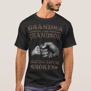 Oma und Oma eine Anleihe, die nicht zerbrochen wer T-Shirt