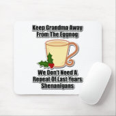 Oma weg vom Eggnog behalten Mousepad (Mit Mouse)