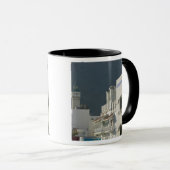 Oman, Muscat, Mutrah. Mutrah Corniche Moschee und Tasse (VorderseiteRechts)