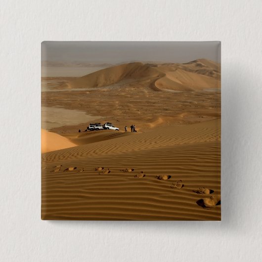 Oman, Rub Al Khali Wüste, die auf den Dünen fährt Button (Vorderseite)