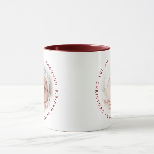 Oma's 1. Weihnachts-Red Typografy Baby-Foto Tasse (Zentrum)