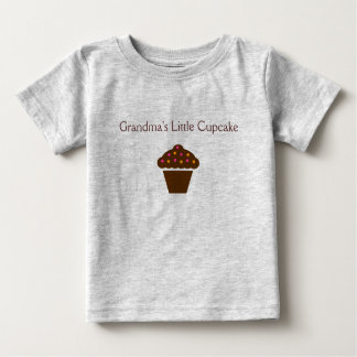 "Oma's Little Cupcake" - bezauberndes Babyoutfit Baby T-shirt