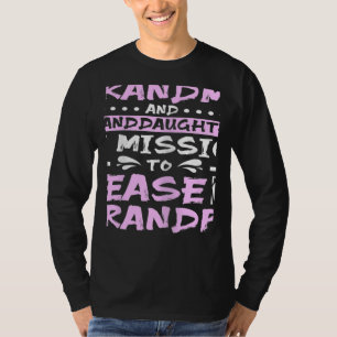 Omas und Enkelinnen necken Opa T-Shirt