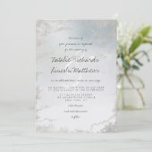 Ombre Dusty Blue Mattiert Silver Foil Luxe Wedding Einladung (Stehend Vorderseite)