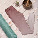 Ombre Trend Color Mahogany Brown - Pastel Leggings<br><div class="desc">Stilvolle mahagonibraune Leggings aus unserer Farbsammlung Herbst & Winter 2023/24 Trend bieten zeitlosen Charme. Diese rot - braun ombre Leggings weisen einen Verlauf auf, der von einem tieferen, intensiveren Farbton an der Taille zu einem weicheren, pastellfarbenen Schatten zu den Beinen übergeht. Diese rustikalen rot-braunen Leggings sind eine großartige Möglichkeit, Ihren...</div>