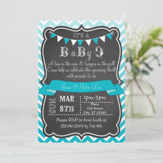 Ombre Zickzack Chalkboard BabyQ Einladung (Stehend Vorderseite)