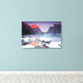 Omega Red Leinwanddruck (Insitu (Holzboden))