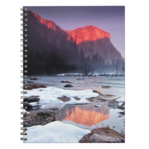 Omega-Rot Notizblock