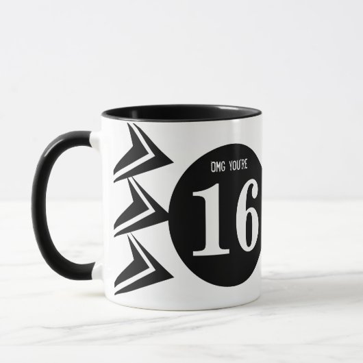 OMG Sie sind 16 Monogramm Name weiß und schwarz Tasse (Links)