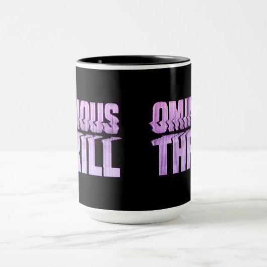 Ominous Thrill LILA LOGO Tasse (Zentrum)