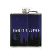 Omnis vir Lupus | Vinyl Wrapped Flask Flachmann (Rückseite)
