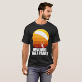 On A Wing And A Prayer Women Paraglider Adventure T-Shirt (Vorne ganz)