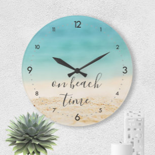 On Beach Time (Customizable!) Coastal Beach Photo Große Wanduhr