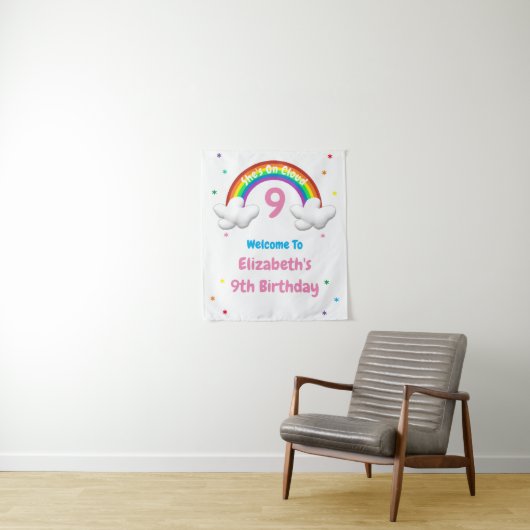 On Cloud 9! Rainbow Birthday Wandteppich (Beispiel)