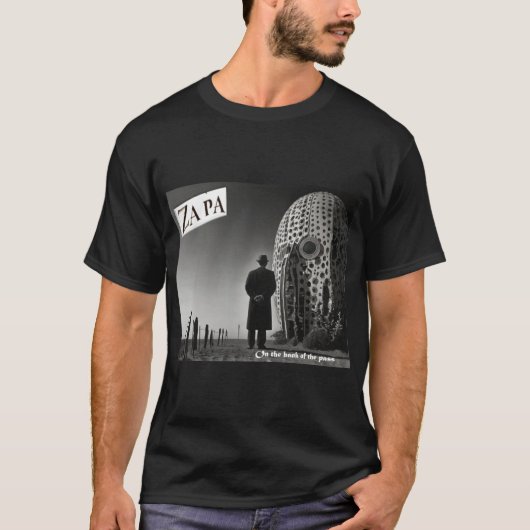 On the bank of the pass T-Shirt (Vorderseite)