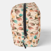 On the Breeze-Tossed Floral-Pebble-Distant Dunes Waschbeutel (Rechts)