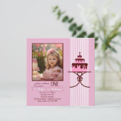 One Candle Foto Geburtstag Einladung (Stehend Vorderseite)