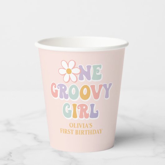 One Groovy Girl Pink Daisy Schachbrett Pappbecher (Vorderseite)