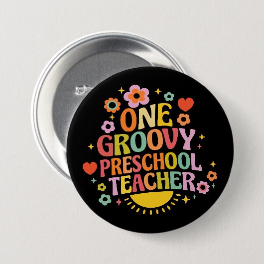 One groovy preschool teacher button (Vorne & Hinten)