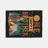 One Happy Brother Camper 1st Birthday Camng Bear Fleecedecke (Vorderseite (Horizontal))